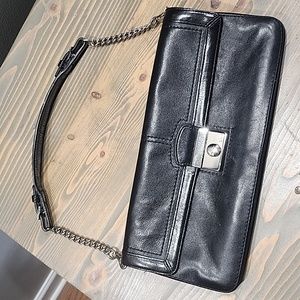 COACH - Black Leather Shoulder Bag